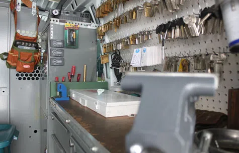 Chicago Lock Master Chicago, IL 312-585-3788